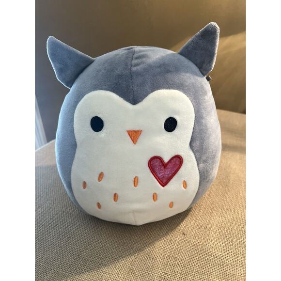 Squishmallows Kellytoy Gray Owl with Red Heart--Perfect for VALENTINES DAY - Picture 1 of 8